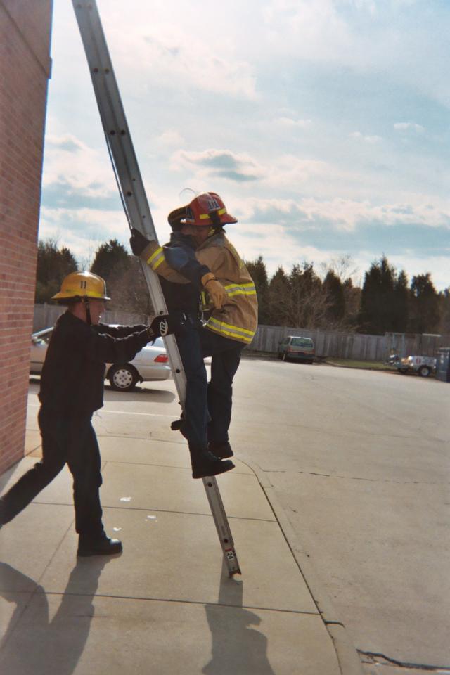 2006 Ladder victim rescue carries